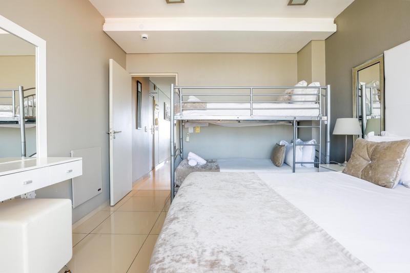 2 Bedroom Property for Sale in Bloubergstrand Western Cape